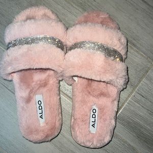 Aldo 6 pink rhinestones slippers slides
